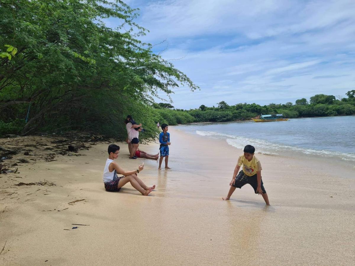 Calatagan'S Bahay Kubo - With Beach Access Otel Batangas Dış mekan fotoğraf